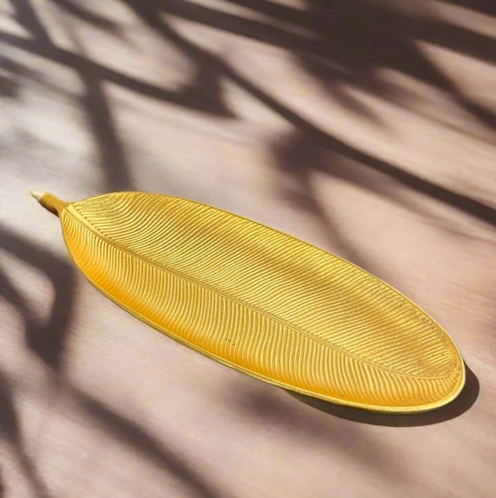 Leaf Shape Metal Serving Tray