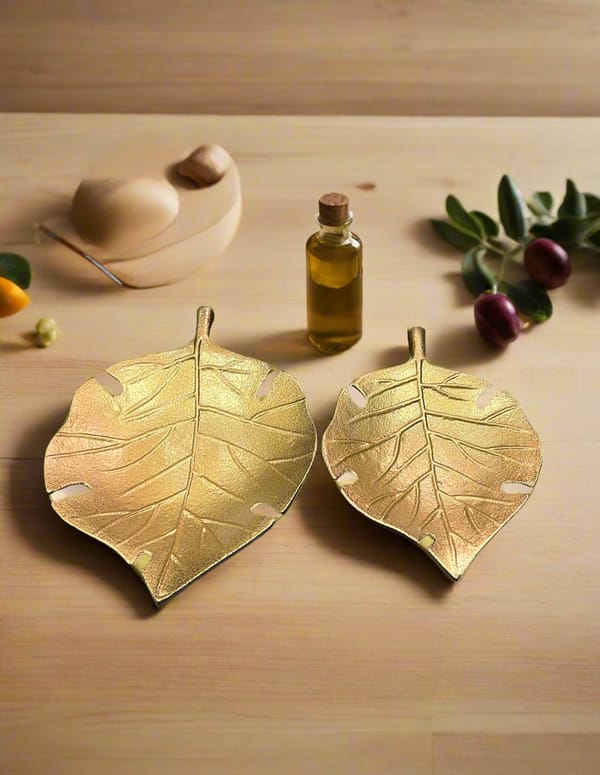 Embossed Design Tropical Leaf Serving Tray Set Of - 2